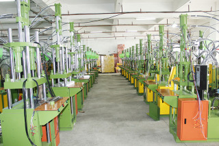 東(dōng)莞市台鑄注塑機(jī)廠家